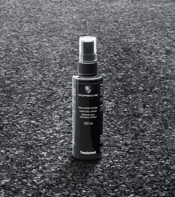 Līdzeklis logu tīrīšanai no iekšpuses