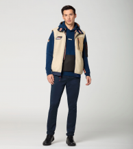 2 vienā: stilīga Porsche Roughroads veste