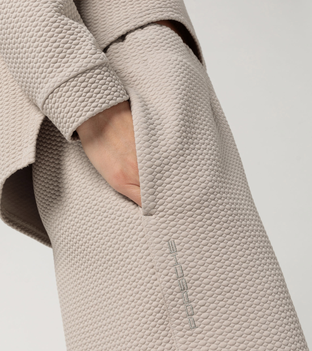 Teksturētas sporta bikses sievietēm smilšu krāsā