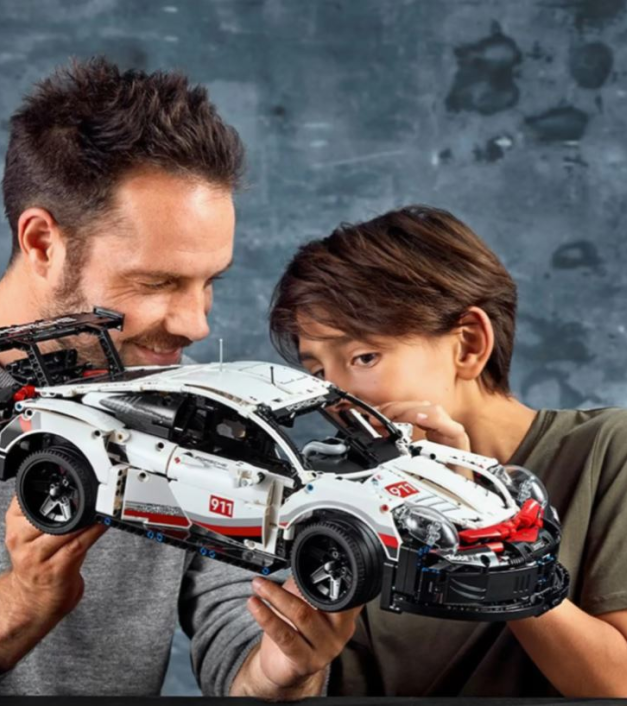 Lego Tecnic 911 RSR