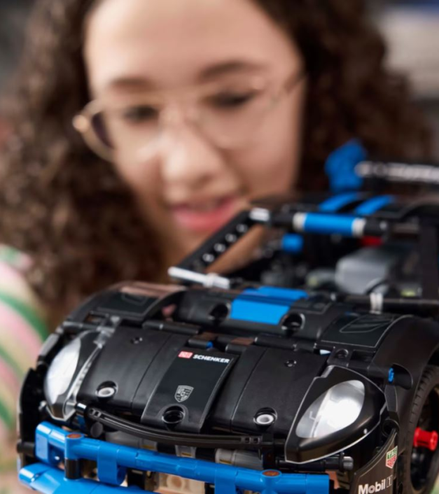 Lego Technik GT4 e-Performance