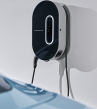 Porsche uzlādes dokstacija