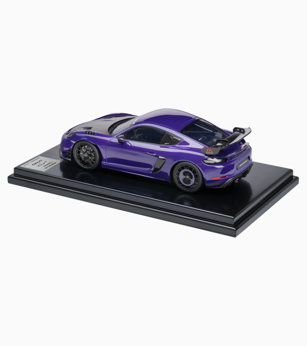 718 CAYMAN GT4 RS 982